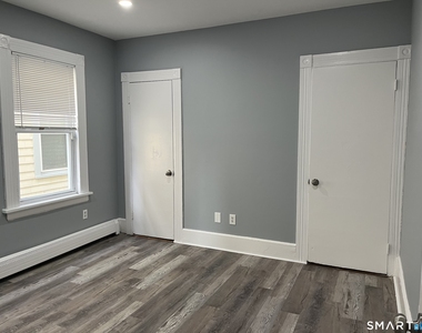 2449-2451 North Avenue - Photo Thumbnail 9
