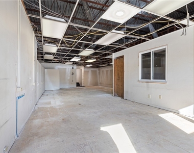 1045 N Canal St - Photo Thumbnail 29