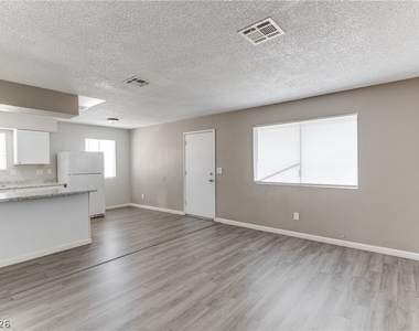 444 N 13th Street - Photo Thumbnail 1