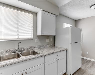 444 N 13th Street - Photo Thumbnail 11