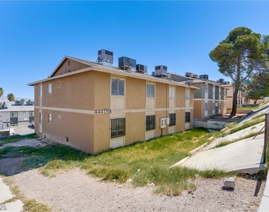 444 N 13th Street - Photo Thumbnail 7
