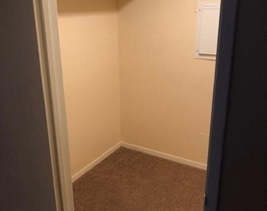 539 E Saint Louis Avenue - Photo Thumbnail 6