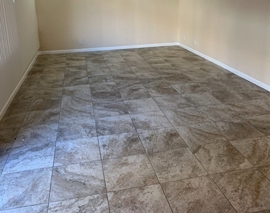 539 E Saint Louis Avenue - Photo Thumbnail 1