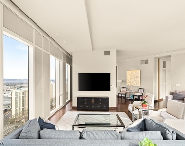 3750 Las Vegas Boulevard - Photo Thumbnail 9