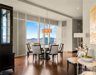 3750 Las Vegas Boulevard - Photo Thumbnail 1