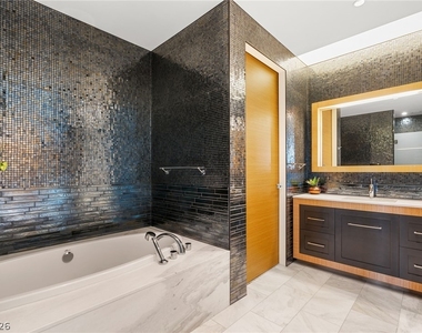 3750 Las Vegas Boulevard - Photo Thumbnail 22