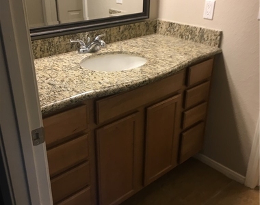 1455 E Katie Avenue - Photo Thumbnail 10