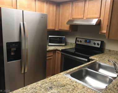 1455 E Katie Avenue - Photo Thumbnail 3