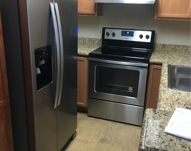 1455 E Katie Avenue - Photo Thumbnail 4