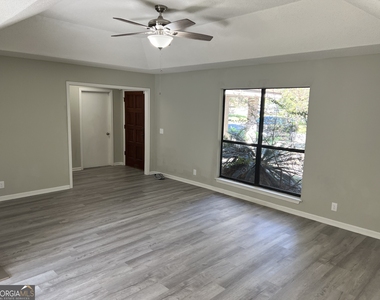140 Quail Run - Photo Thumbnail 1