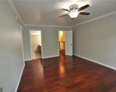 6851 Roswell Road - Photo Thumbnail 12