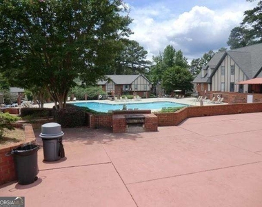 6851 Roswell Road - Photo Thumbnail 28