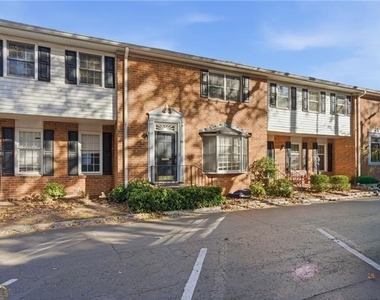 6520 Roswell Road - Photo Thumbnail 1