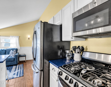 112 W Tide Way - Photo Thumbnail 7