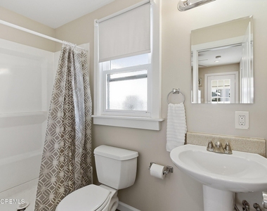 206 16th Avenue - Photo Thumbnail 2
