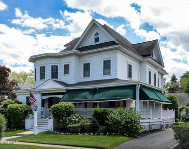 109 Washington Avenue - Photo Thumbnail 1
