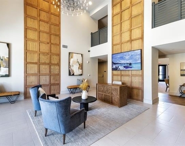 2400 Ace Lane - Photo Thumbnail 7