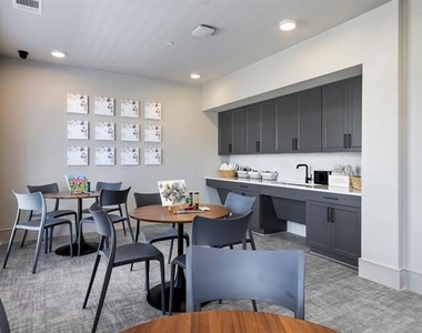 2400 Ace Lane - Photo Thumbnail 17