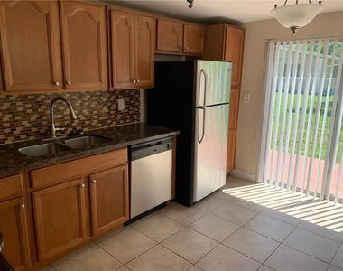 206 Sw 1st Street - Photo Thumbnail 3