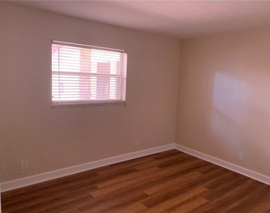 206 Sw 1st Street - Photo Thumbnail 6