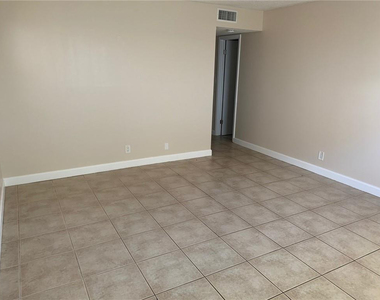 206 Sw 1st Street - Photo Thumbnail 2