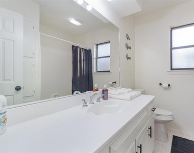 501 Field Street - Photo Thumbnail 22
