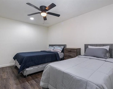 501 Field Street - Photo Thumbnail 28