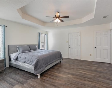 501 Field Street - Photo Thumbnail 15