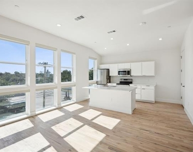 4907 Bryan Street - Photo Thumbnail 18