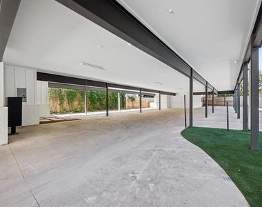 4907 Bryan Street - Photo Thumbnail 7