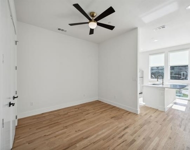 4907 Bryan Street - Photo Thumbnail 10