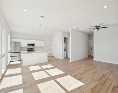 4907 Bryan Street - Photo Thumbnail 17