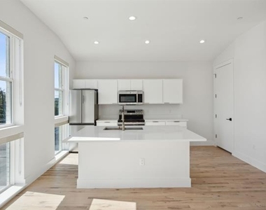 4907 Bryan Street - Photo Thumbnail 15