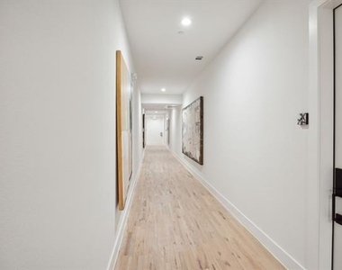 4907 Bryan Street - Photo Thumbnail 6