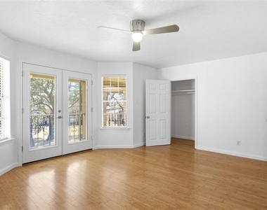 5810 Marina Drive - Photo Thumbnail 19