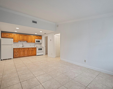 7110 Southgate Boulevard - Photo Thumbnail 8