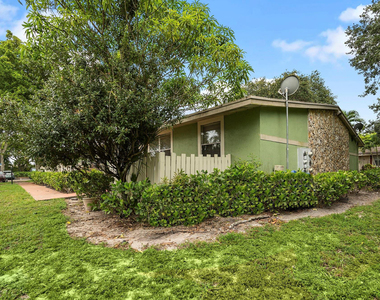 7110 Southgate Boulevard - Photo Thumbnail 6