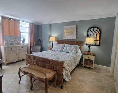 6917 Collins Avenue - Photo Thumbnail 8