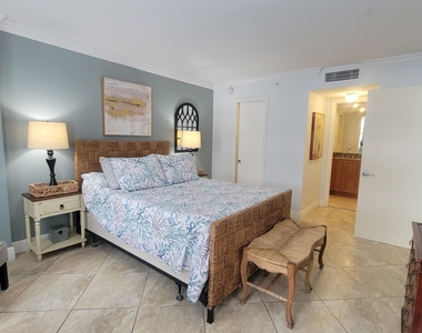6917 Collins Avenue - Photo Thumbnail 9