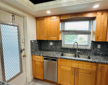 651 Pine Drive - Photo Thumbnail 13