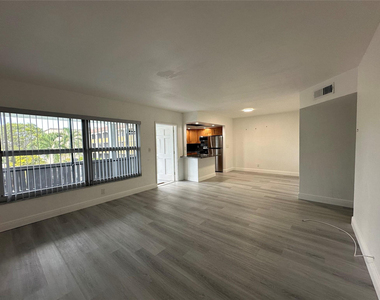651 Pine Drive - Photo Thumbnail 6