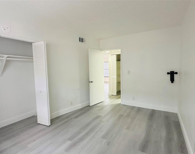 651 Pine Drive - Photo Thumbnail 20
