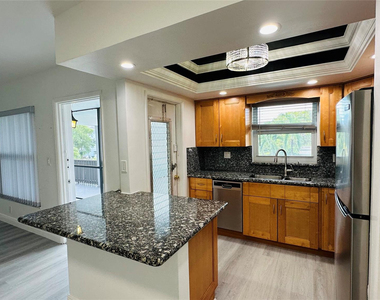 651 Pine Drive - Photo Thumbnail 11