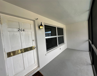 651 Pine Drive - Photo Thumbnail 2