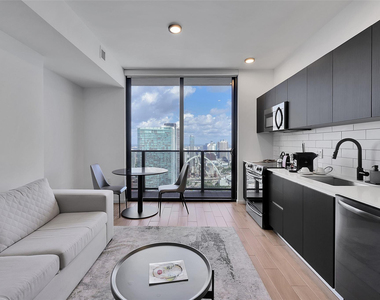 398 Ne 5th Street - Photo Thumbnail 4