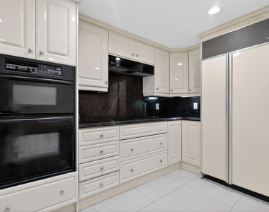 9595 Collins Avenue - Photo Thumbnail 14
