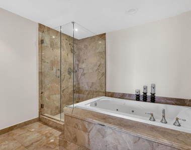 9595 Collins Avenue - Photo Thumbnail 29