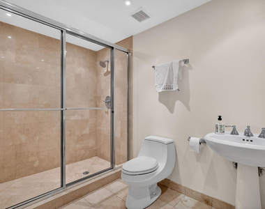 9595 Collins Avenue - Photo Thumbnail 32