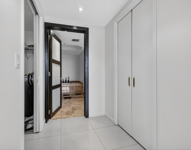 9595 Collins Avenue - Photo Thumbnail 25