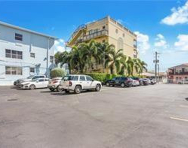 315 Van Buren Street - Photo Thumbnail 13
